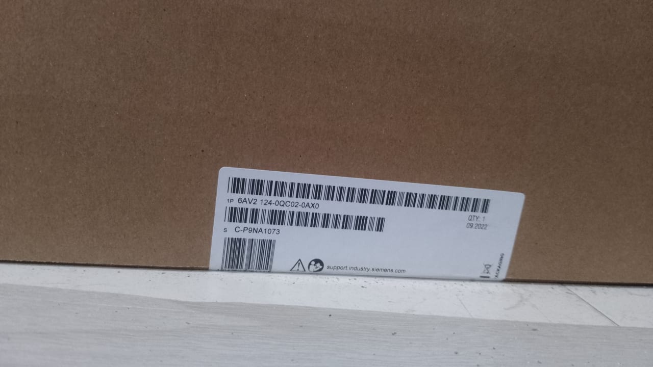 SIMATIC HMI TP1500 6AV2124-0QC02-0AX0